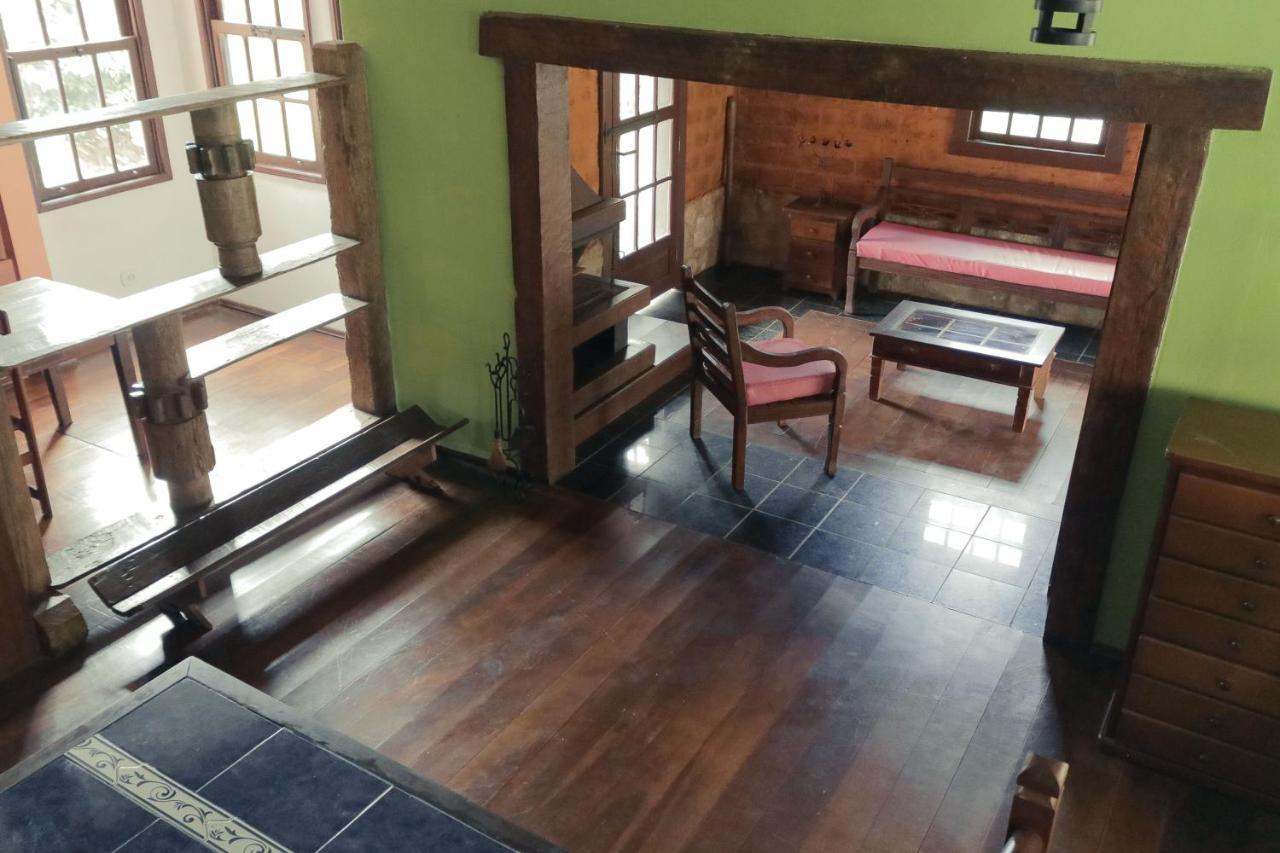 Em Tiradentes, Minas Gerais, Casa Tipica E Espacosa Em Terreno Arborizado Exterior photo