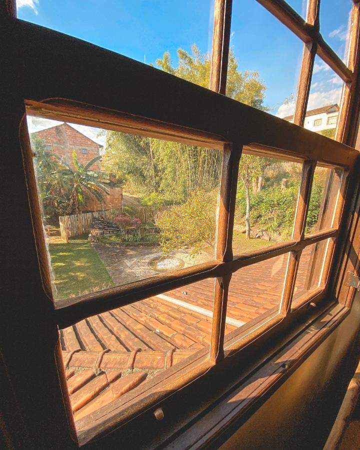 Em Tiradentes, Minas Gerais, Casa Tipica E Espacosa Em Terreno Arborizado Exterior photo